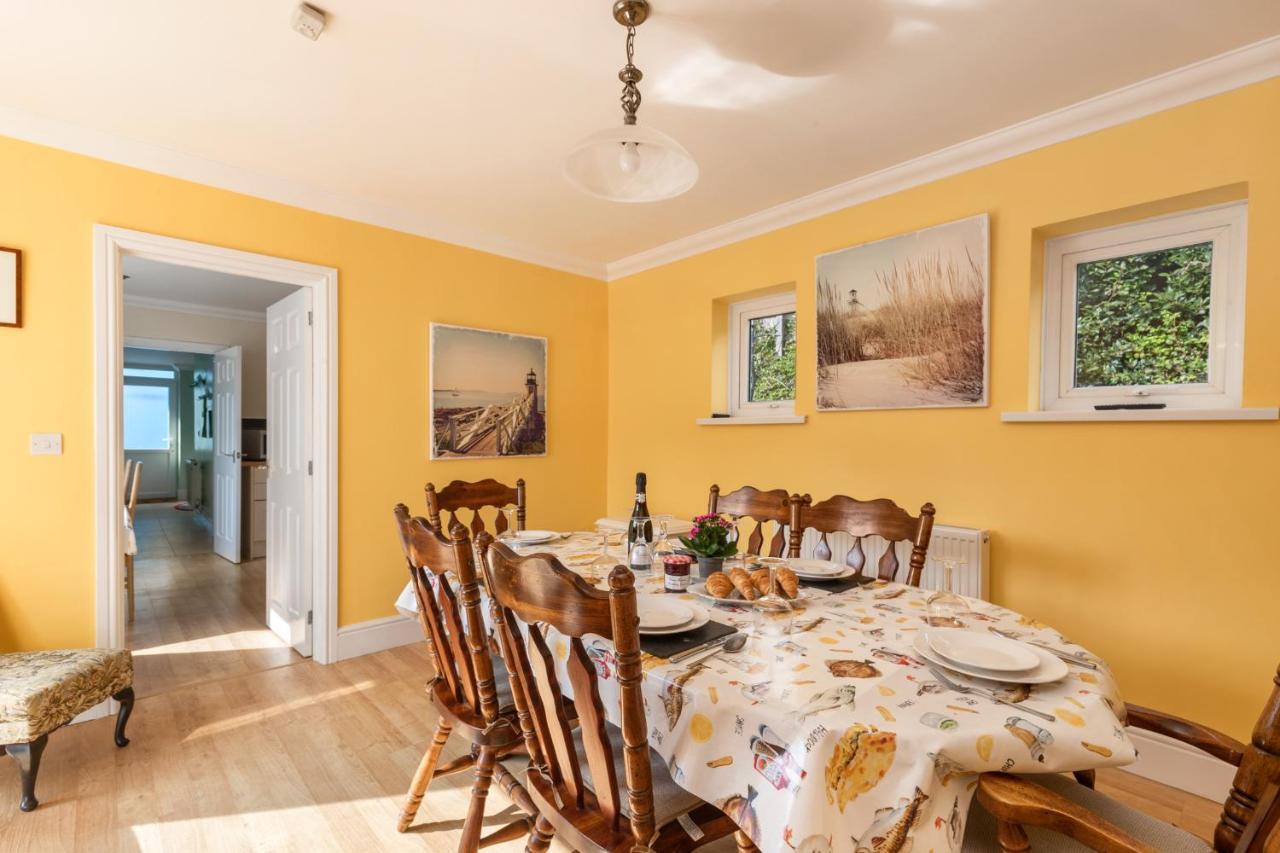 Sunningdale - Beach Side Cottage, Sea Views, Parking Saundersfoot Eksteriør bilde