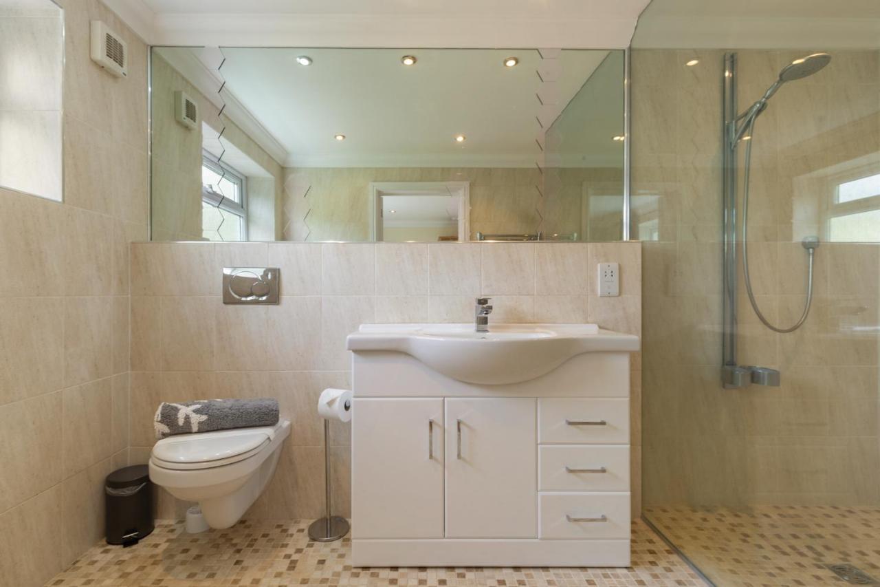 Sunningdale - Beach Side Cottage, Sea Views, Parking Saundersfoot Eksteriør bilde