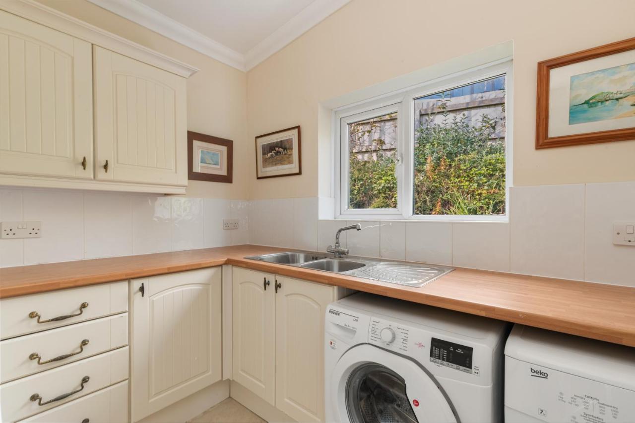 Sunningdale - Beach Side Cottage, Sea Views, Parking Saundersfoot Eksteriør bilde
